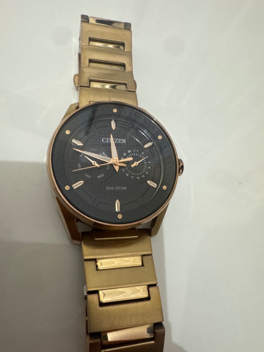 Citizen Eco-Drive 8725 Men’s Gold Tone Stainless Steel Watch 42mm